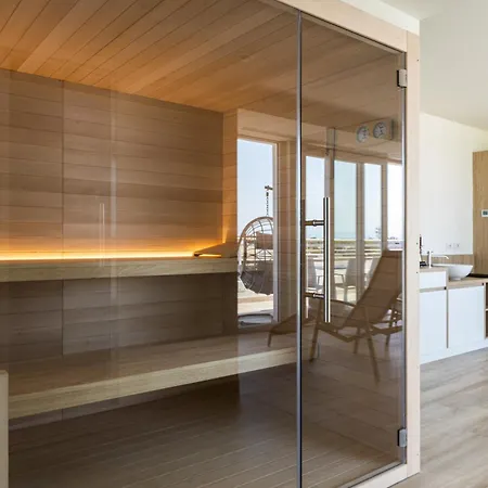 Hotel Life 4 Superior 4*