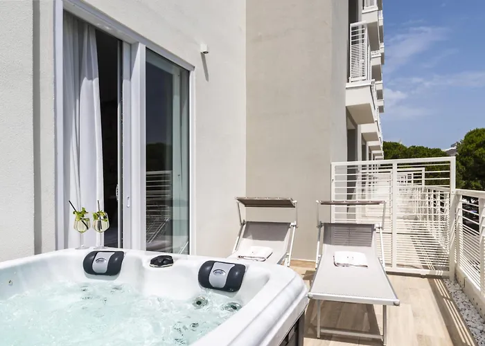 Ξενοδοχείο Life 4 Superior