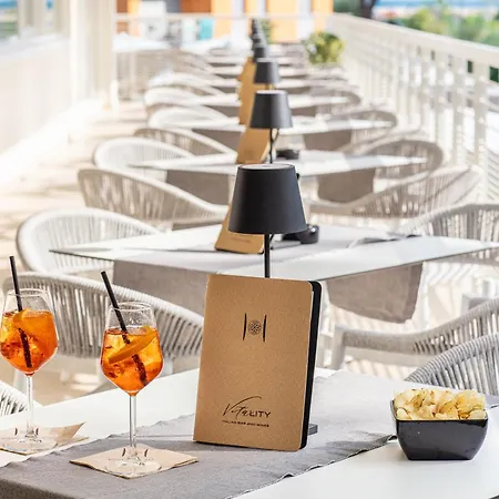 Life Hotel