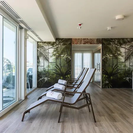 Готель Life 4 Superior