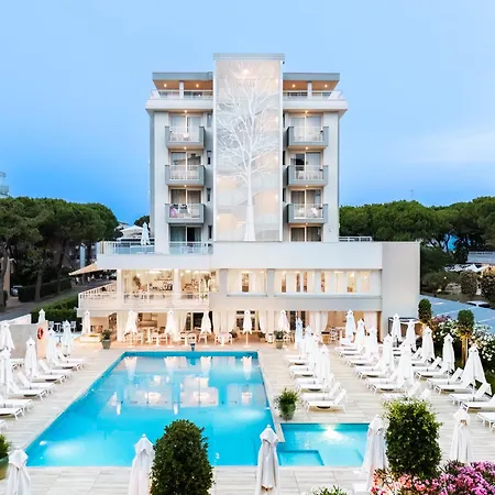 Life 4 Superior Hotel Bibione