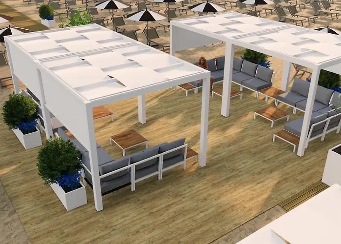 Life 4 Superior Hotel